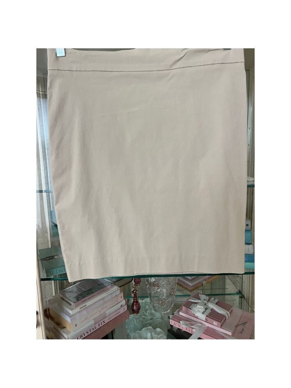 Women's Avenue Montaigne Beige Pullon Mini Skirt Size 8